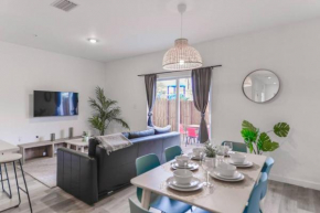 Amazing Townhouse 15 minutes from the Beach